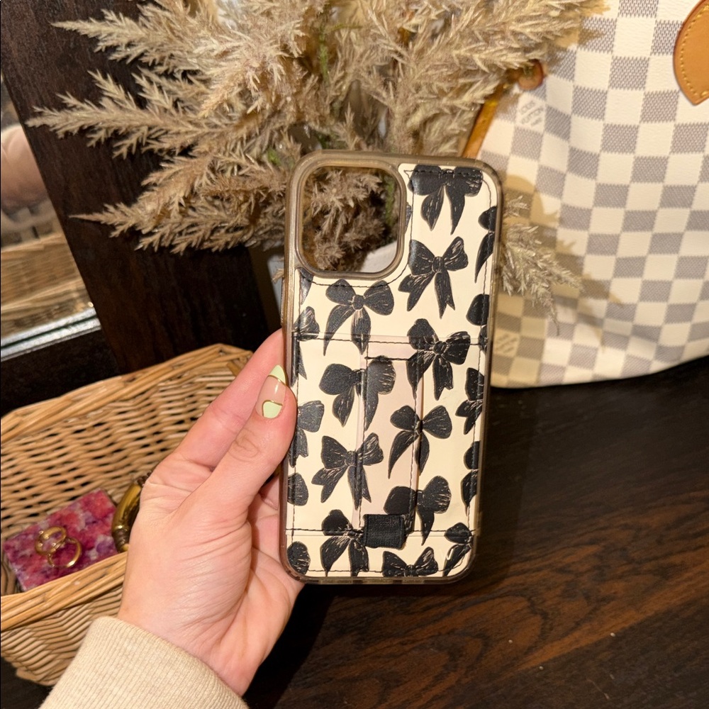 Walli - bow wallet iPhone case
